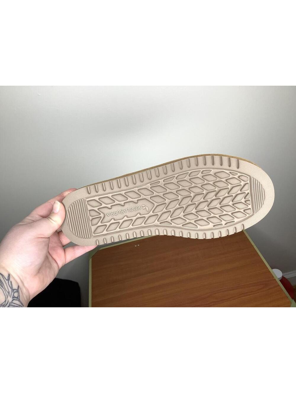 < Men’s Koolaburra by UGG Dawsen Slippers Size 8 > - Picture 4 of 5